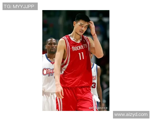 姚明新秀赛季崭露头角成就传奇篮球生涯的辉煌篇章 姚明新秀赛季崭露头角成就传奇篮球生涯的辉煌篇章